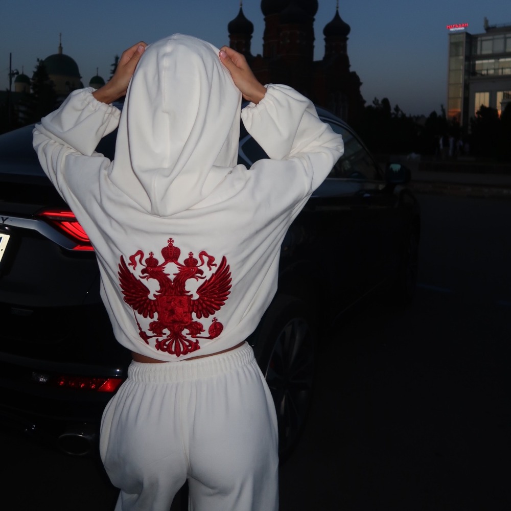 Embroidery Simple - Modny zestaw damski na jesień i