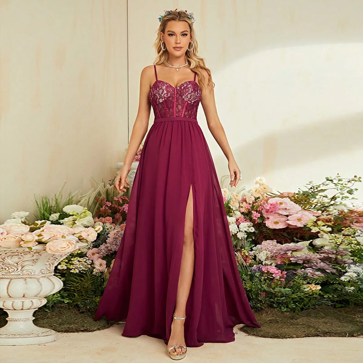 Sukienka wieczorowa z cienkimi – Embroidery Online Designs recenzja i cena