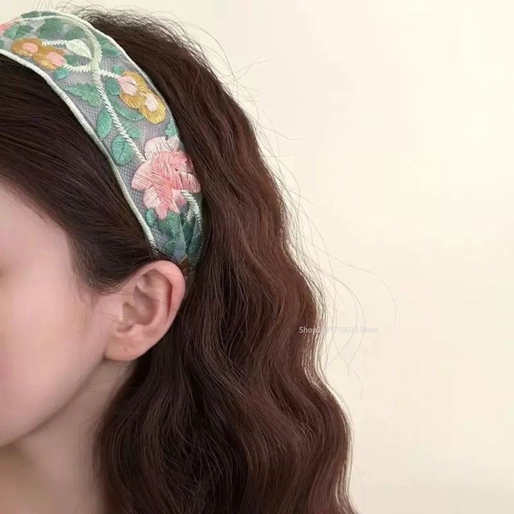 Wiosenna Koronkowa Haftowana K – Embroidery Hooping recenzja i cena