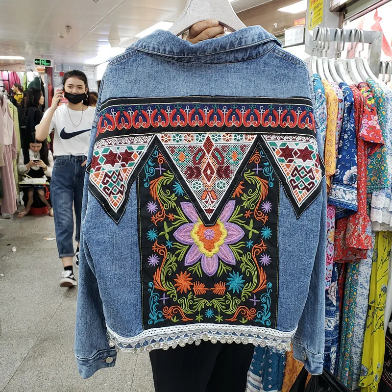 Damska kurtka jeansowa w stylu – Embroidery Jeans recenzja i cena